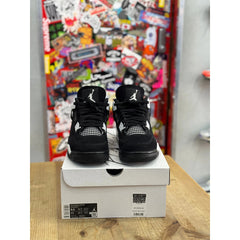 Jordan 4 White Thunder UK 8.5.