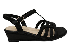 Sofft Scarlet Womens Comfortable Footbed Leather Wedge Sandals
