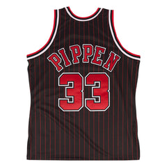 Mitchell & Ness NBA Chicago Bulls Scottie Pippen #33 Black Authentic Jersey 1995-96 722630095SPIPP