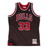 Mitchell & Ness NBA Chicago Bulls Scottie Pippen #33 Black Authentic Jersey 1995-96 722630095SPIPP