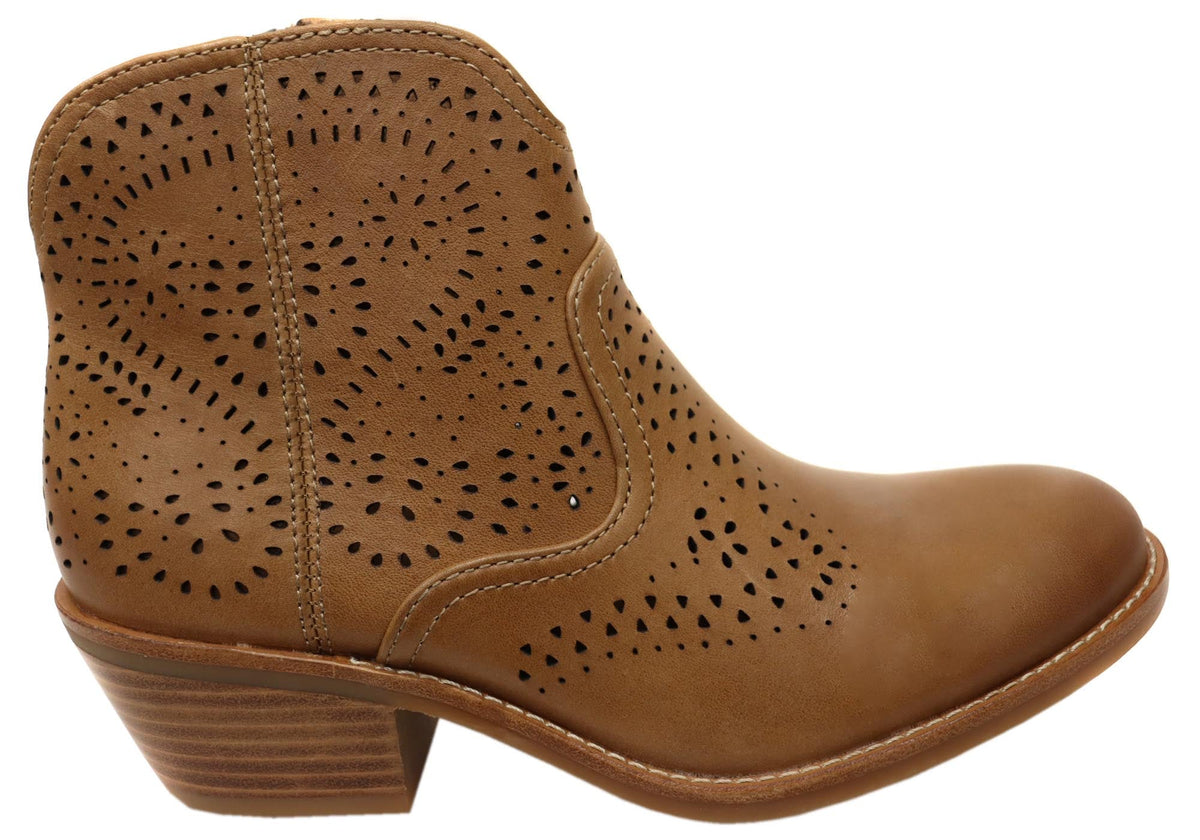 Sofft Alexia Womens Comfortable Leather Low Heel Ankle Boots