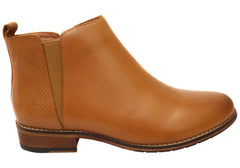 Florsheim Womens Comfortable Leather Mel Plain Toe Zip Boots